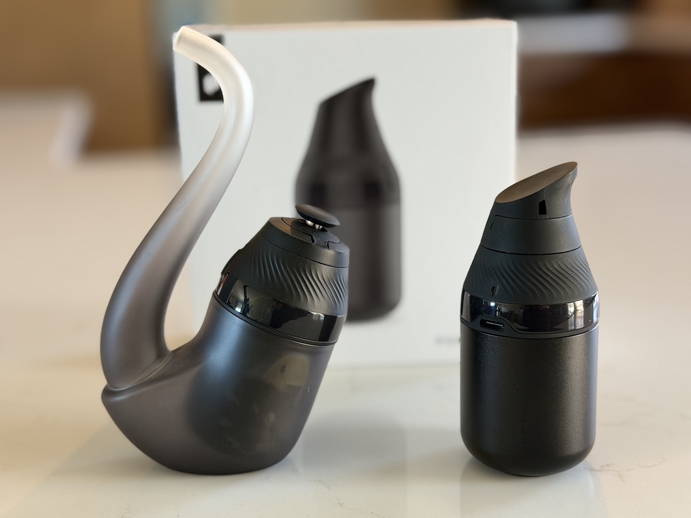 Puffco Proxy (links) en Proxy Core (rechts)